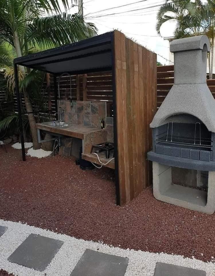 Lilie Location Langevin Vila Saint-Joseph Exterior foto